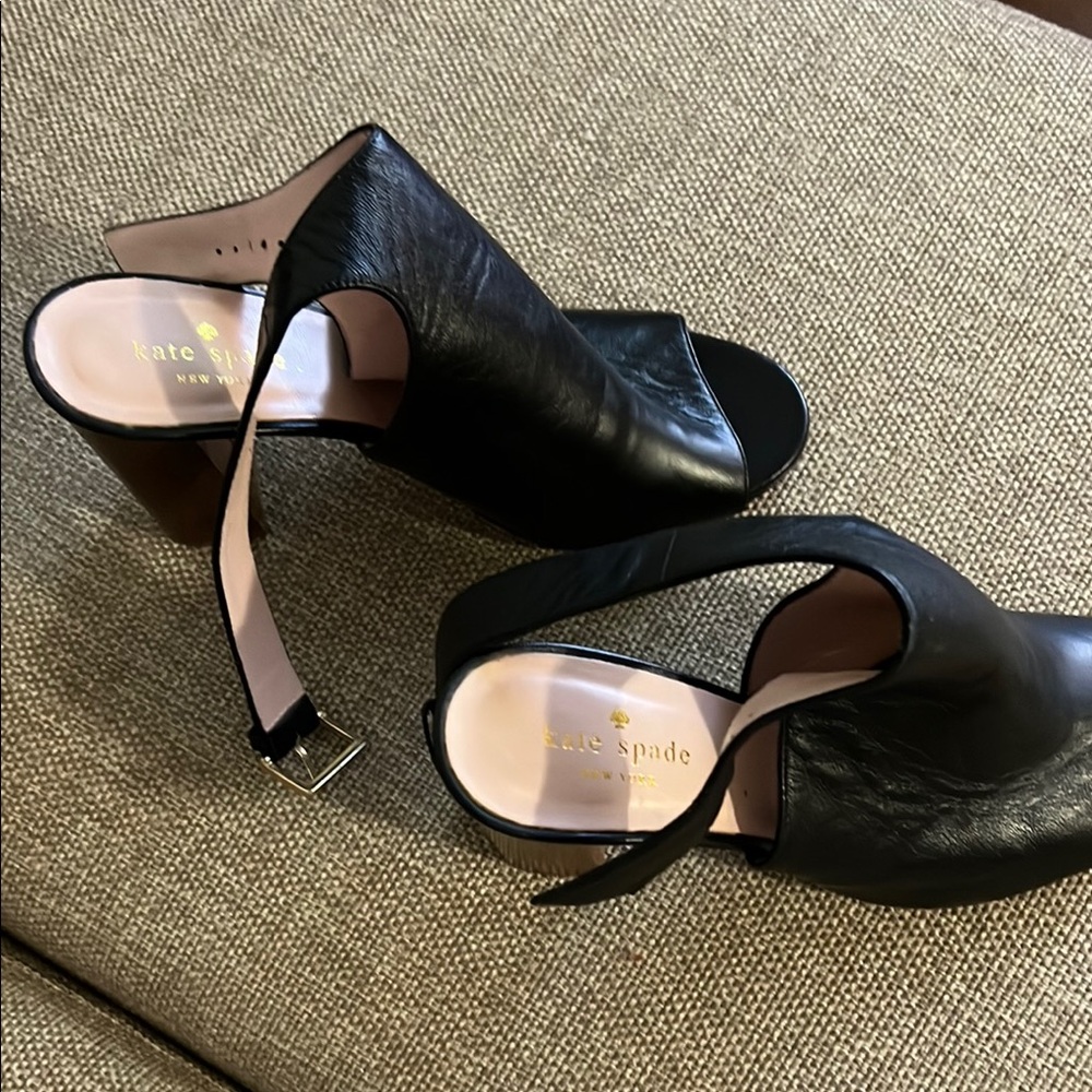 Kate Spade Black Heels with High Thin Heel and Pointed Toe